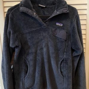 PATAGONIA dark navy blue fuzzy throw over